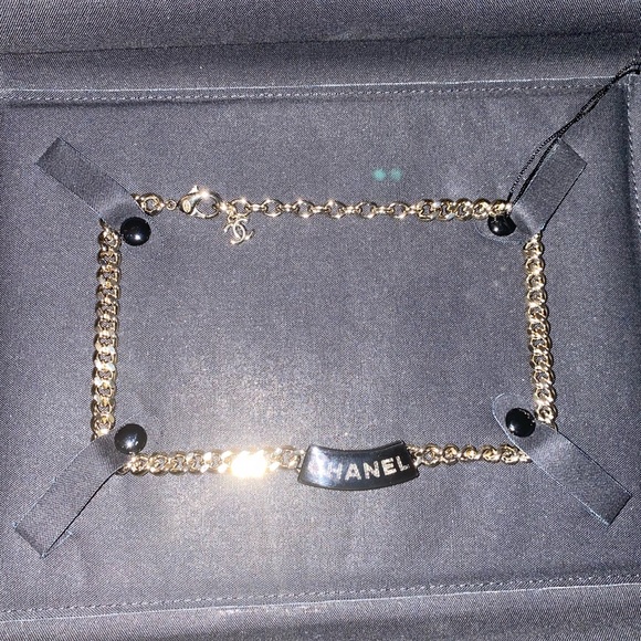 New💕2022 Chanel Necklace 💕 - Picture 6 of 14